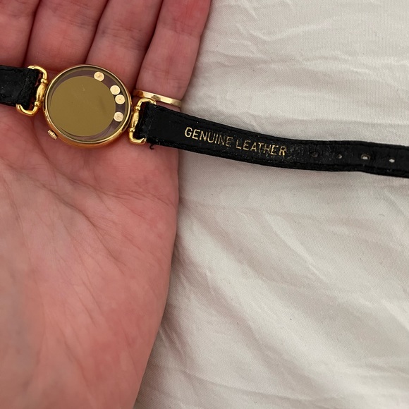 Geneva watch with small diamonds - Picture 3 of 4